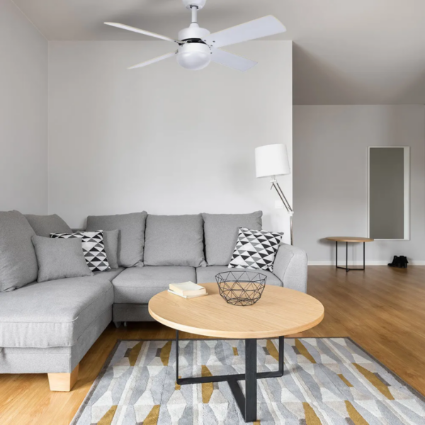 Ventilador de techo para bombilla E27 4 aspas reversibles 107 cm diámetro 6 velocidades mando a distancia incluido blanco haya - Imagen 3